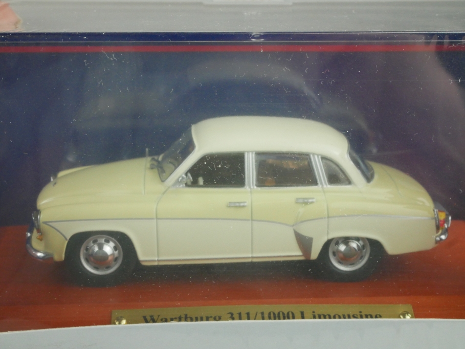 Wartburg 311 1000 Limousine Maßstab 1:43 von Atlas