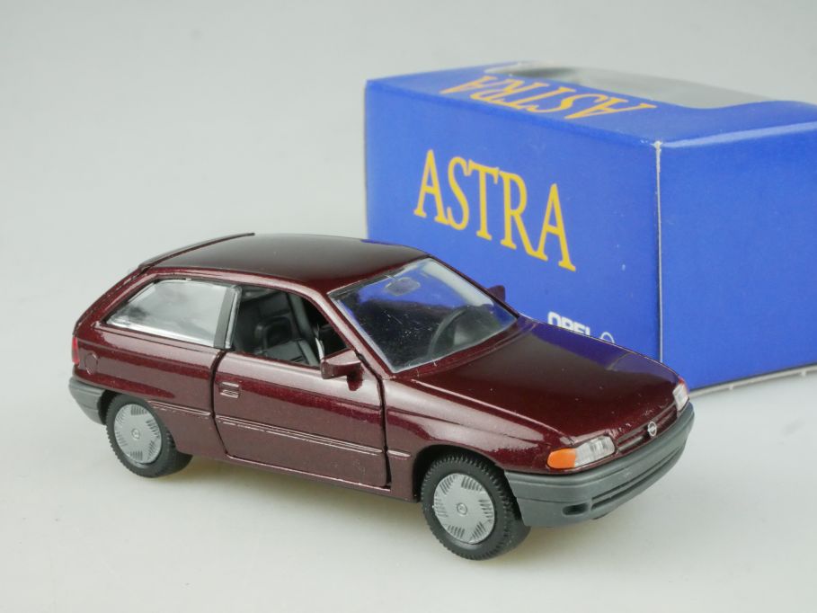 Modèle Réduit Gama Opel Astra à L'échelle 1/43 - Occasion - Collection Voiture Miniature