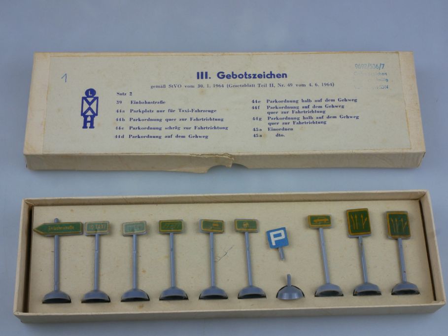 HERR KG 1/87 H0 III Gebotszeichen 10 Verkehrszeichen 1964 DDR VEB + Box 118623
