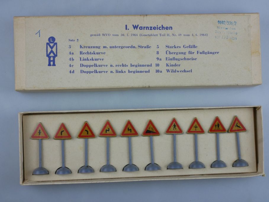 HERR KG 1/87 H0 I Warnzeichen 10 Verkehrszeichen 1964 DDR VEB + Box 118626