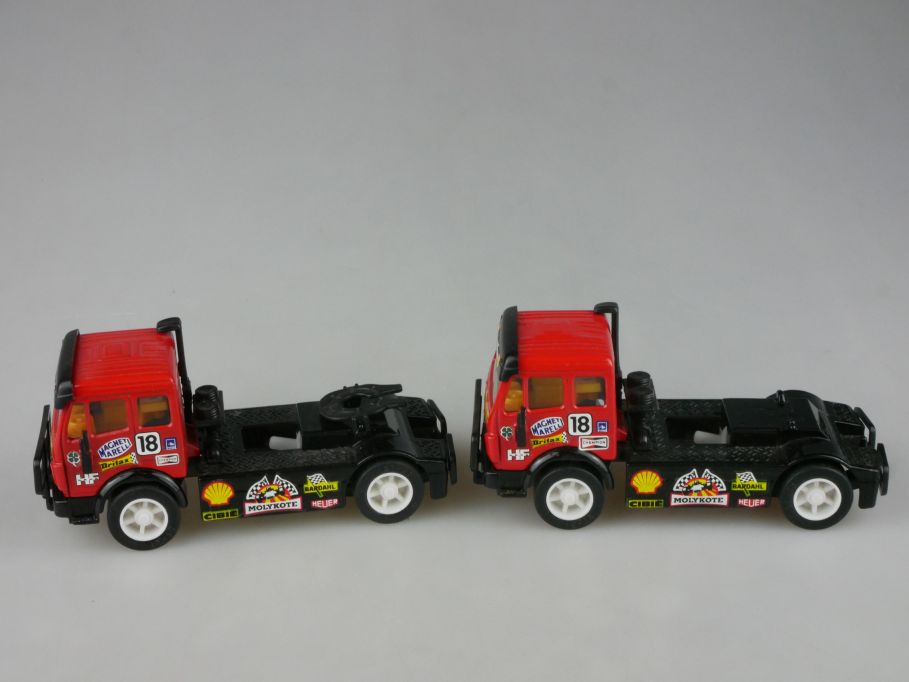Siku 2582 2x Mercedes Race Truck 18 DUCKHAMS Renn Truck 119136