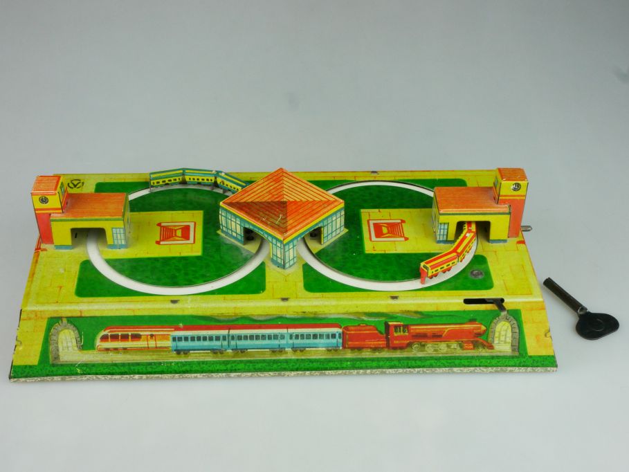 DDR Blech Spielzeug - Eisenbahn mit Uhrwerk Diorama litho tin toy 119783