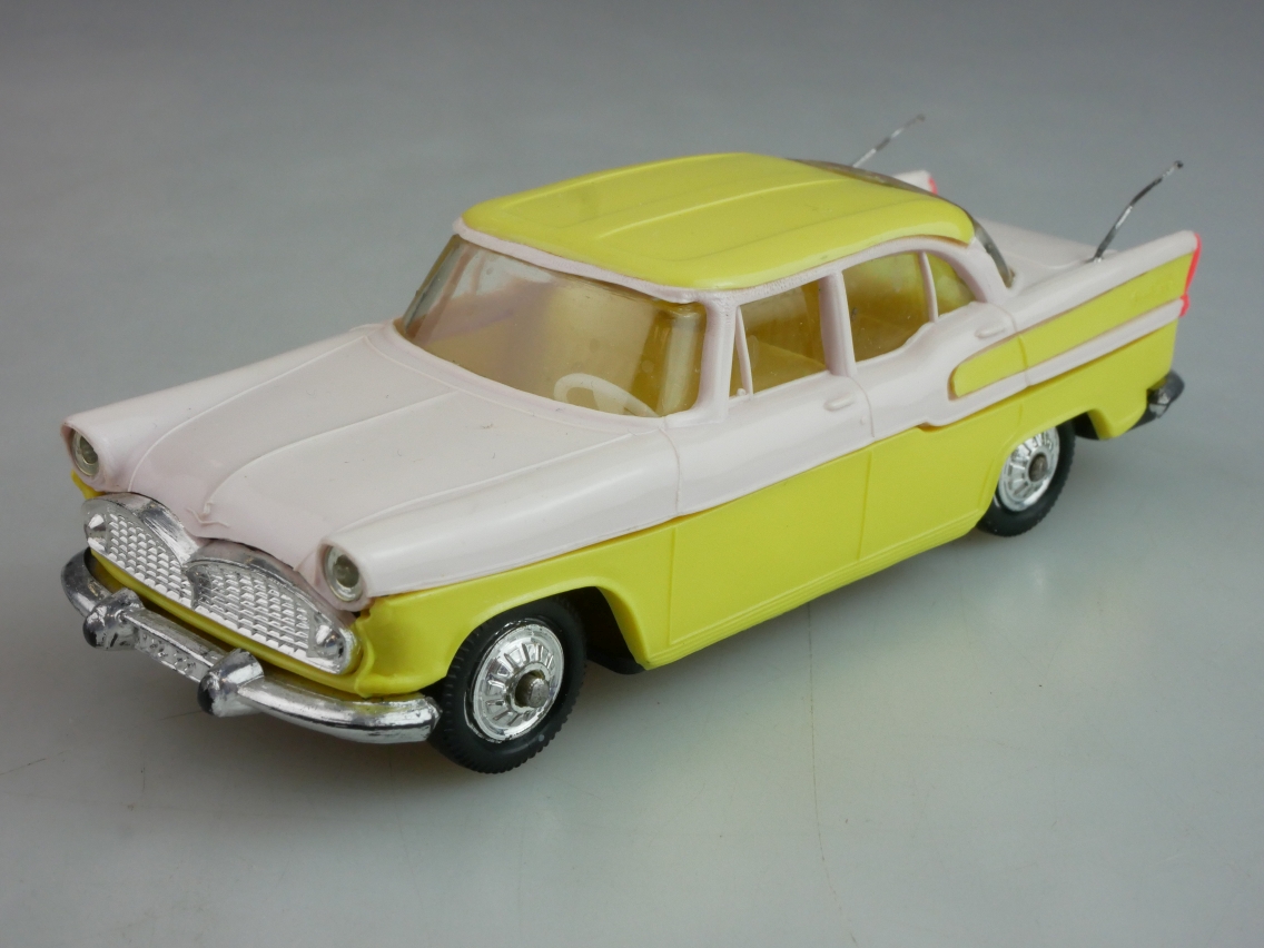 Norev 1/43 Simca Chambord Plastik plastic plastique - 120901