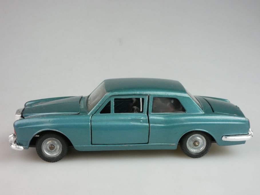 Mebetoys A-26 Rolls Royce Silver Shadow 1/43 made in italy 121588
