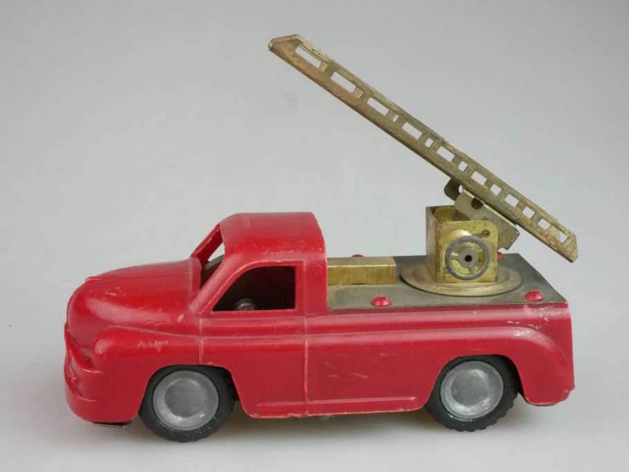 Flim Lemez FOREIGN 12cm Feuerwehr fire truck vintage friction toy hungary 122186