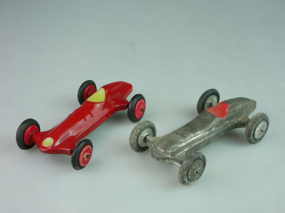 2x Blech Rennauto 10,8cm vintage tin toy DDR ? F1 Ferrari ? Hersteller ? 122935