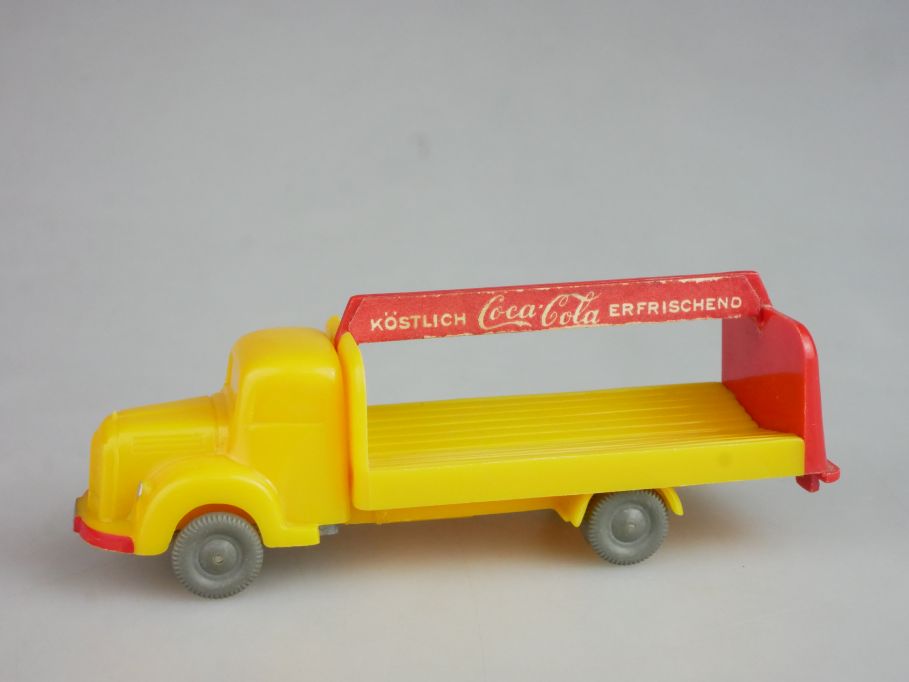 Wiking 1/87 H0 CS 165/1 A gelb unverglast Coca Cola Getränkewagen MB 3500 124941