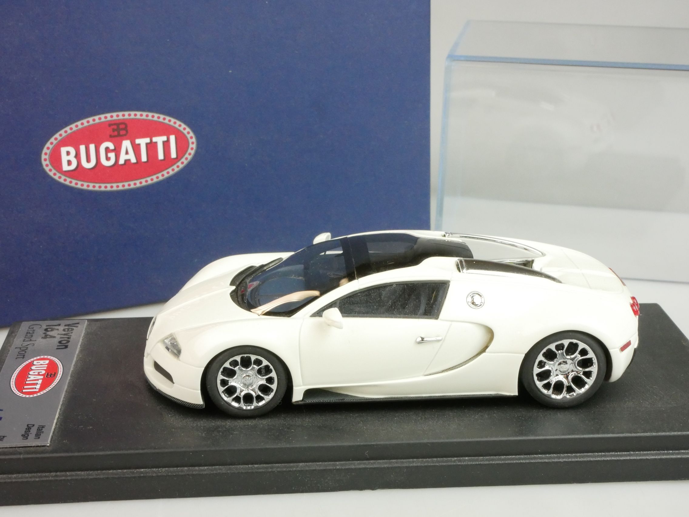 Look Smart BUGATTI Veyron 16.4 Grand Sport 2008 white LS314 1/43 Box 125381