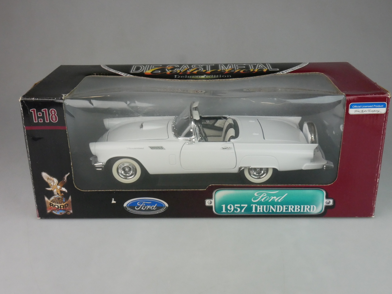 Road Signature 1/18 1957 Ford Thunderbird 92358 + Box 125969