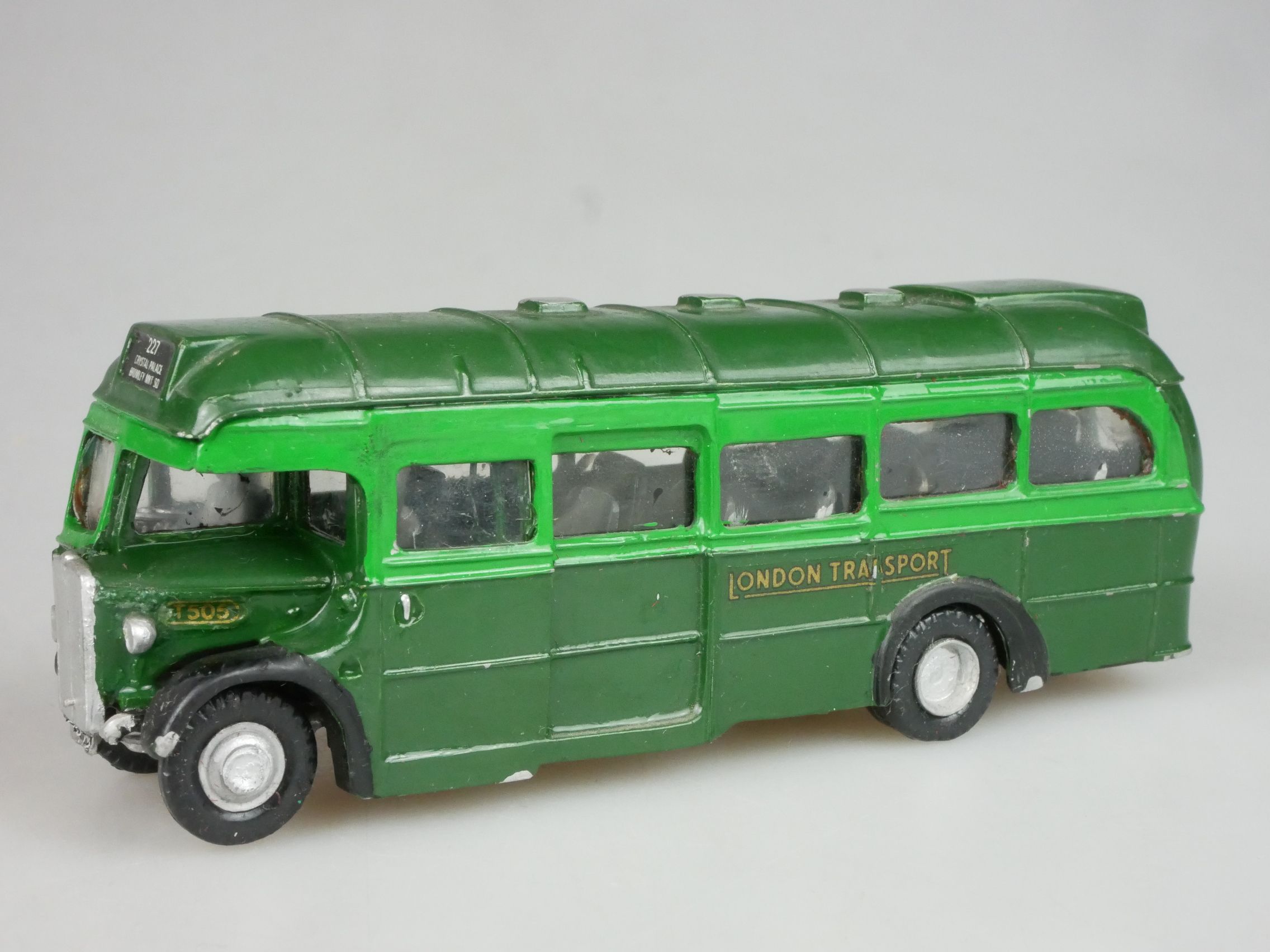 Greenline Coach AEC Regal 10T10 VARNEY 1/76 Transport Replicas whitemetal 126271