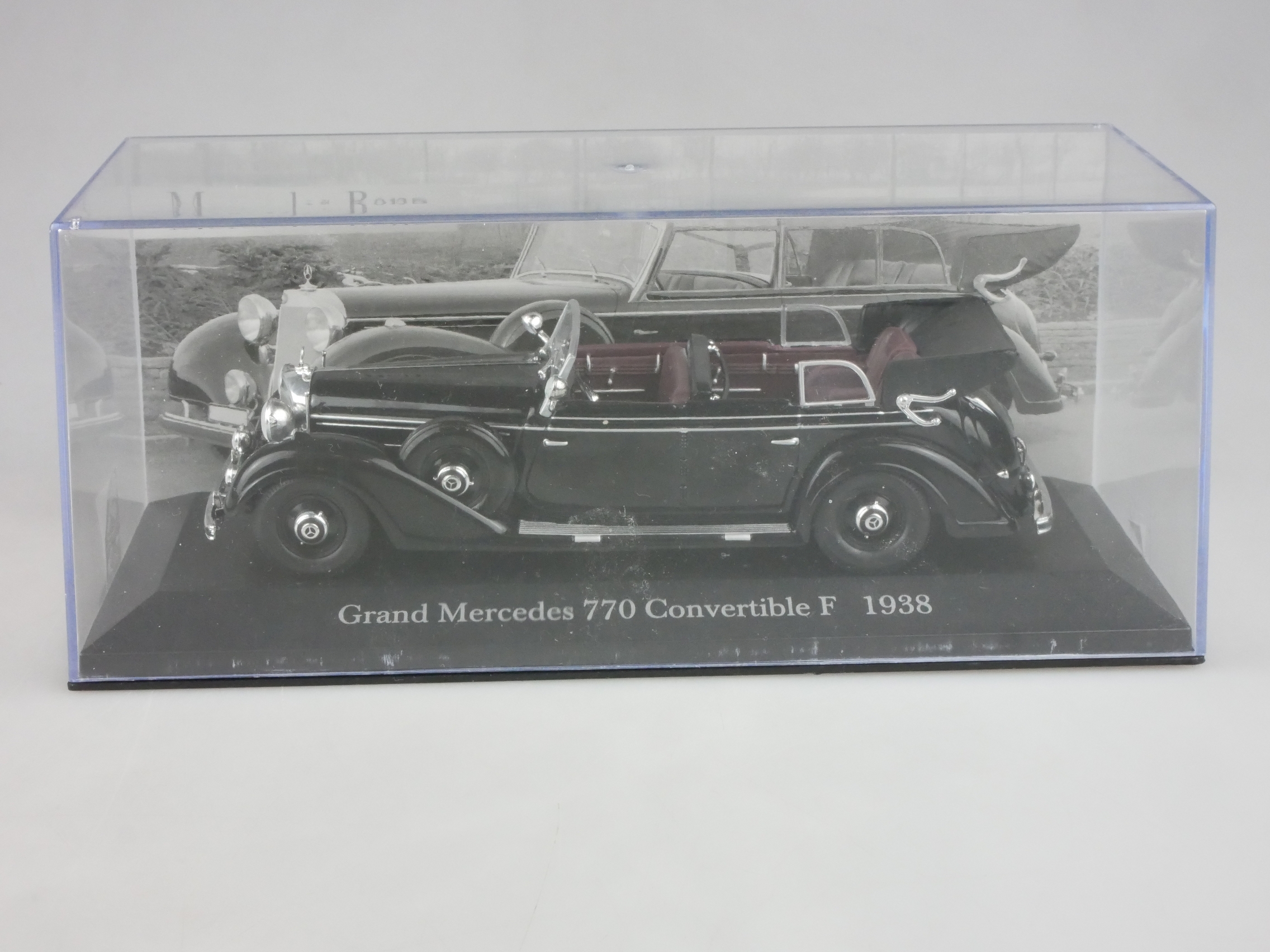 Grand Mercedes 770 Convertible F W150 1938 De Agostini 1/43 + Vitrine 126279