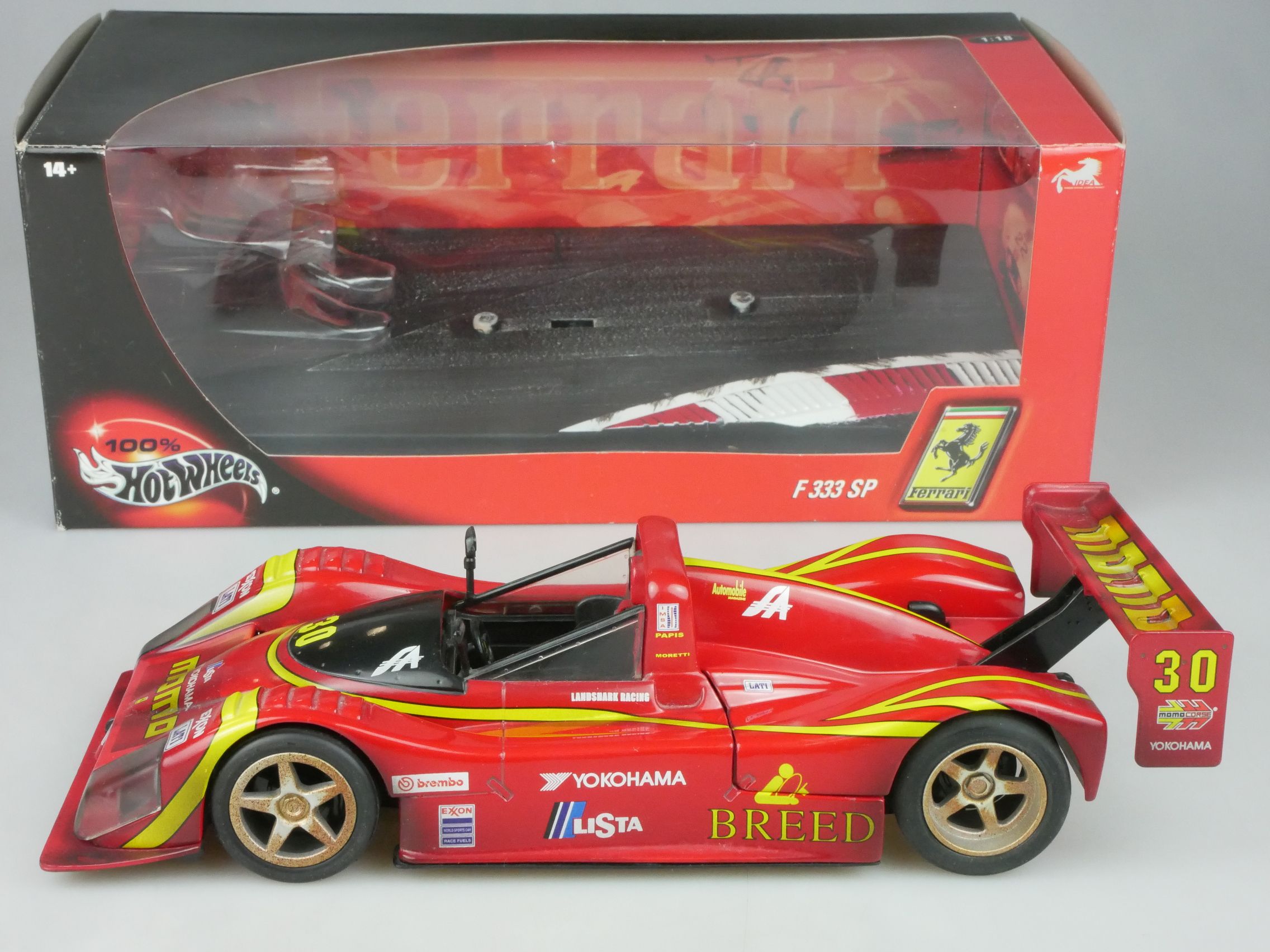 Hot Wheels 1/18 Ferrari F 333 SP # 30 momo dirty as raced 29750 + Box 126372