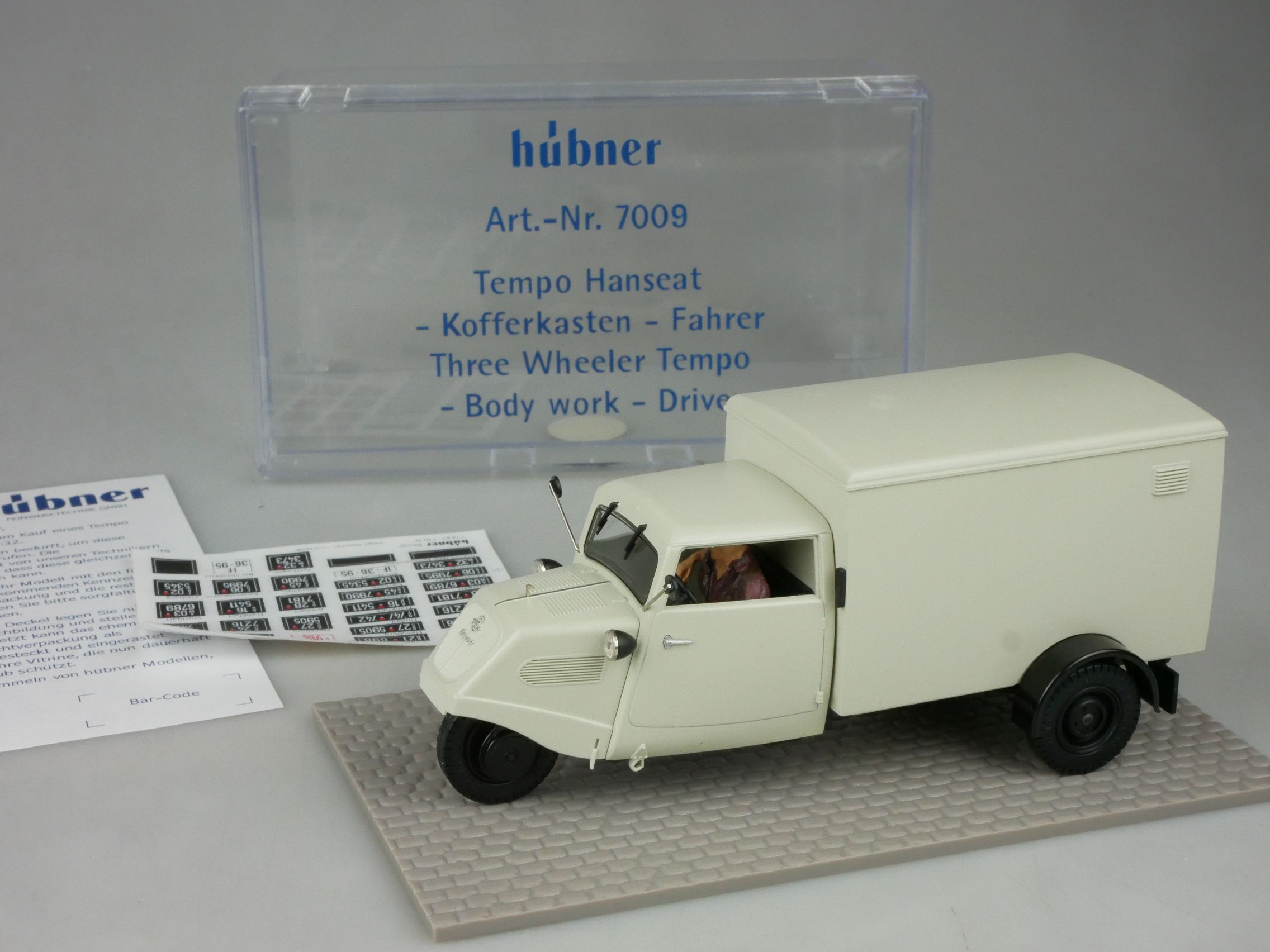 Hübner Spur 1 - 1/32 Tempo Hanseat Kofferkasten Modell 7009 + Box 126590