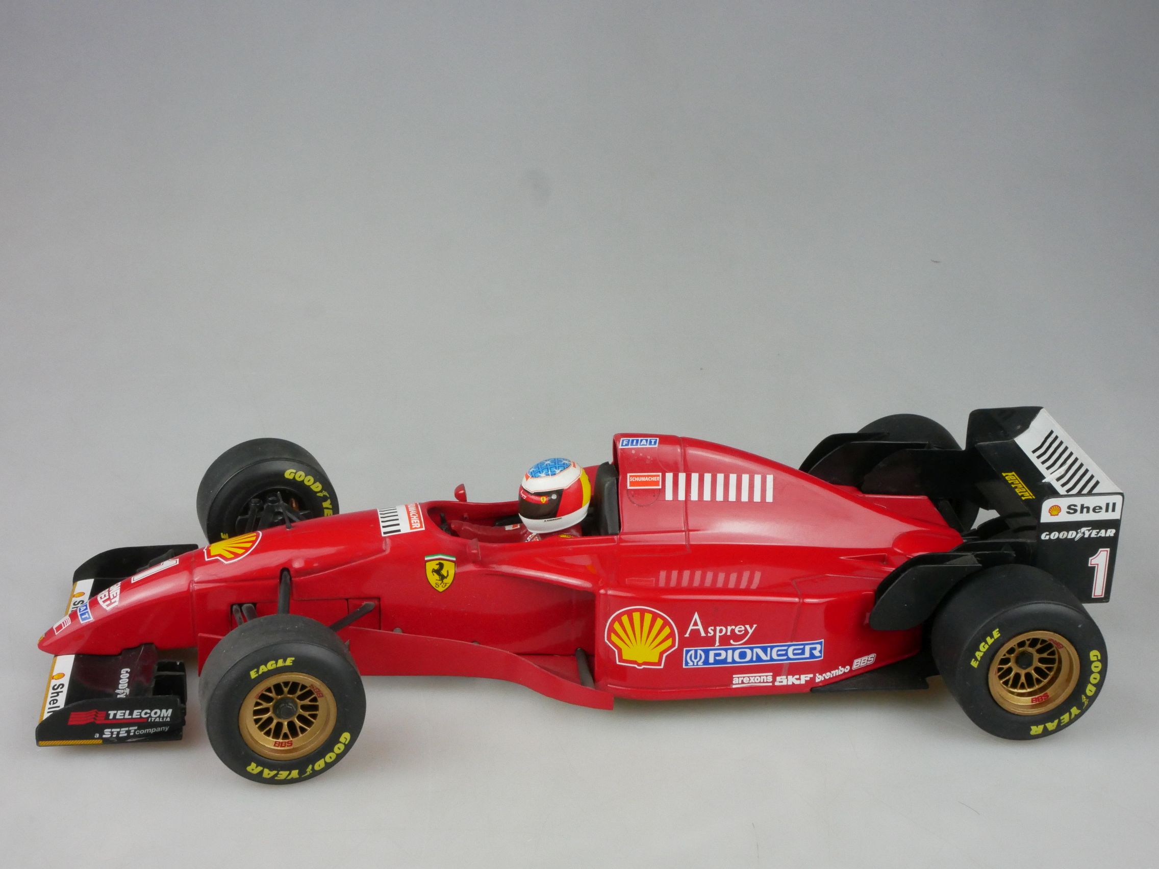 Minichamps F1 1/18 Ferrari 412t2 1996 # 1 M. Schumacher diecast 126804